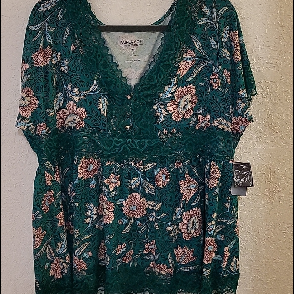 Floral by Torrid NWT